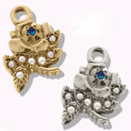 Pearl and *Sapphire Rose Charm Pearl and *Sapphire Rose Charm