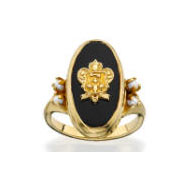 Imperial Onyx Crest Ring with 4 Pearls