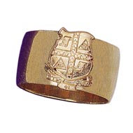 Wide Band Ring with Crest Wide Band Ring with Crest