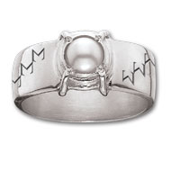 Sleek Ring with Cultured Pearl Sleek Ring with Cultured Pearl