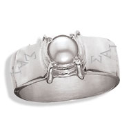 Sleek Ring with Cultured Pearl