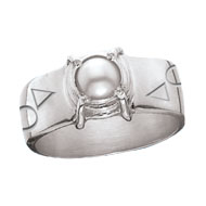 Sleek Ring with Cultured Pearl