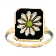 Square Onyx Ring with Mini Daisy