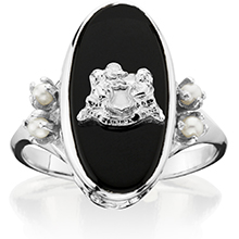 Imperial Onyx Ring with coat of arms and pearls