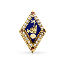 Crown Pearl Badge w/4 *Garnet Points